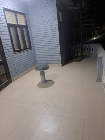 Master Bedroom in 2 BHK Independent House at Sector 23 – for Rent