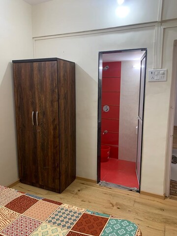 1.5 BHK Apartment For Rent in Vile Parle West