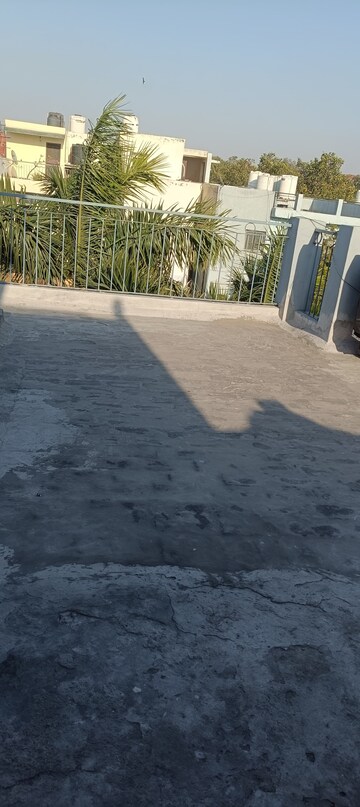 Balcony in 2.5 BHK Apartment at Vasundhara Enclave – for Rent