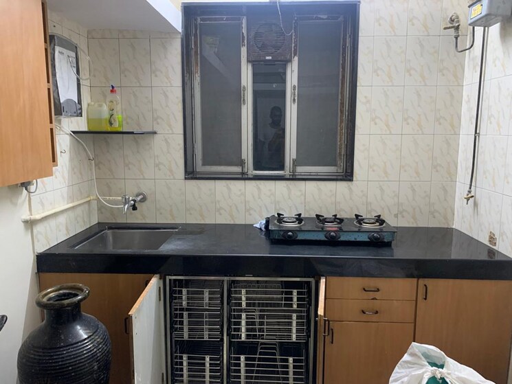Kitchen, vile parle west 1.5 Bedroom 600 Sq.Ft. Apartment In Vile Parle West Mumbai 8428014