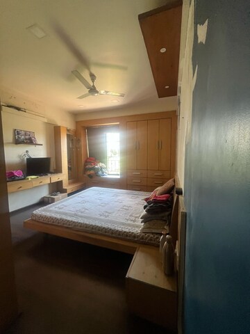Bedroom in 2 BHK Apartment at Nyati Meadows, Wadgaon Sheri – for Rent