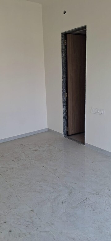 Room in 2 BHK Apartment at Bharat Arize, Goregaon West – for Rent