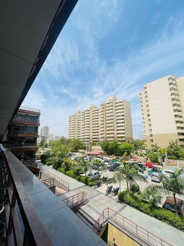 2 BHK Apartment For Rent in Pyramid Urban Homes, Sector 70a