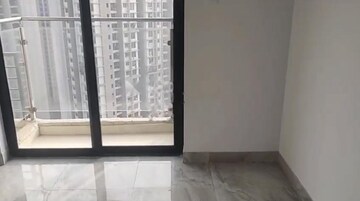 Room in 3 BHK Apartment at Risland The Icon, Dhokali – for Rent