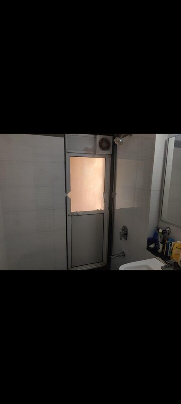 Room in 2 BHK Apartment at Rustomjee Urbania, Majiwada – for Rent