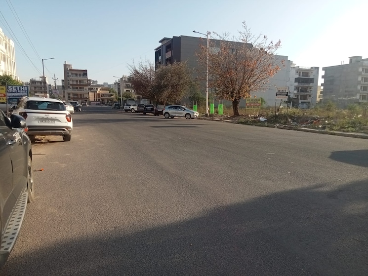 Exterior View, bptp-district-phase-2  139 Sq.Yd. Plot In Sector 84 Faridabad 8428204