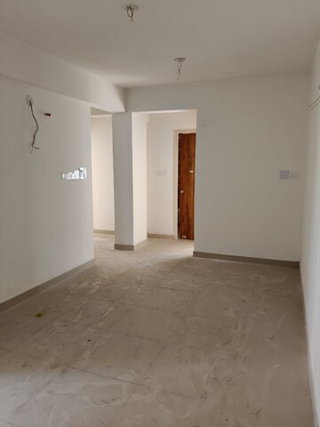 Room in 4 BHK Apartment at Mani Vista, Tollygunge – for Rent