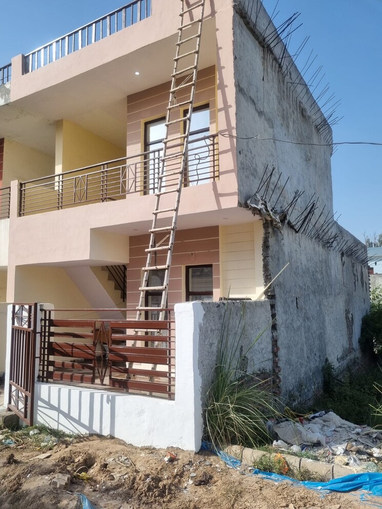 Exterior View, ambala highway 3 Bedroom 100 Sq.Yd. Independent House In Ambala Highway Zirakpur 8428312