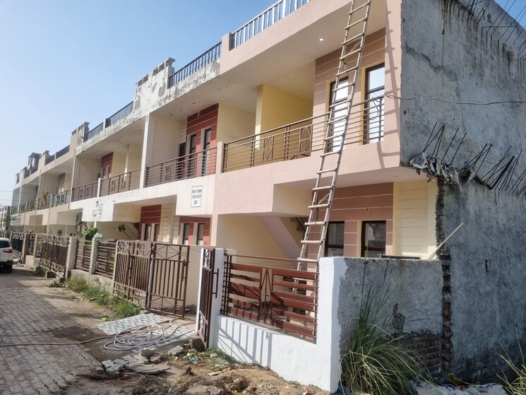 Exterior View, ambala highway 3 Bedroom 100 Sq.Yd. Independent House In Ambala Highway Zirakpur 8428312