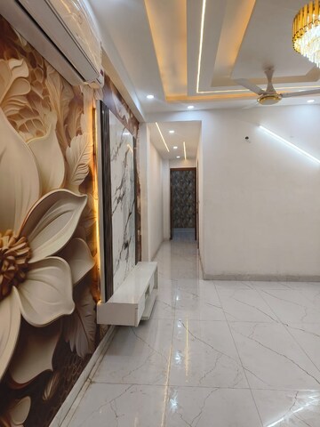 Team Area in 3 BHK Builder Floor at Indrapuram – for Sale