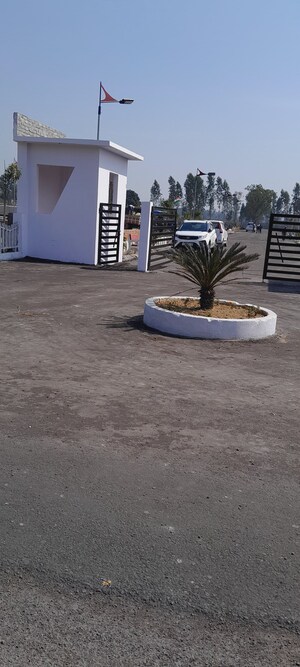  Plot For Sale in Krishna Iscon Valley, Gosainganj