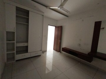 Bedroom in 2 BHK Apartment at Sunny Enclave – for Rent