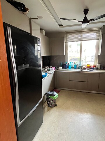 Furnished Amenities in 3 BHK Builder Floor at Rajouri Garden – for Rent