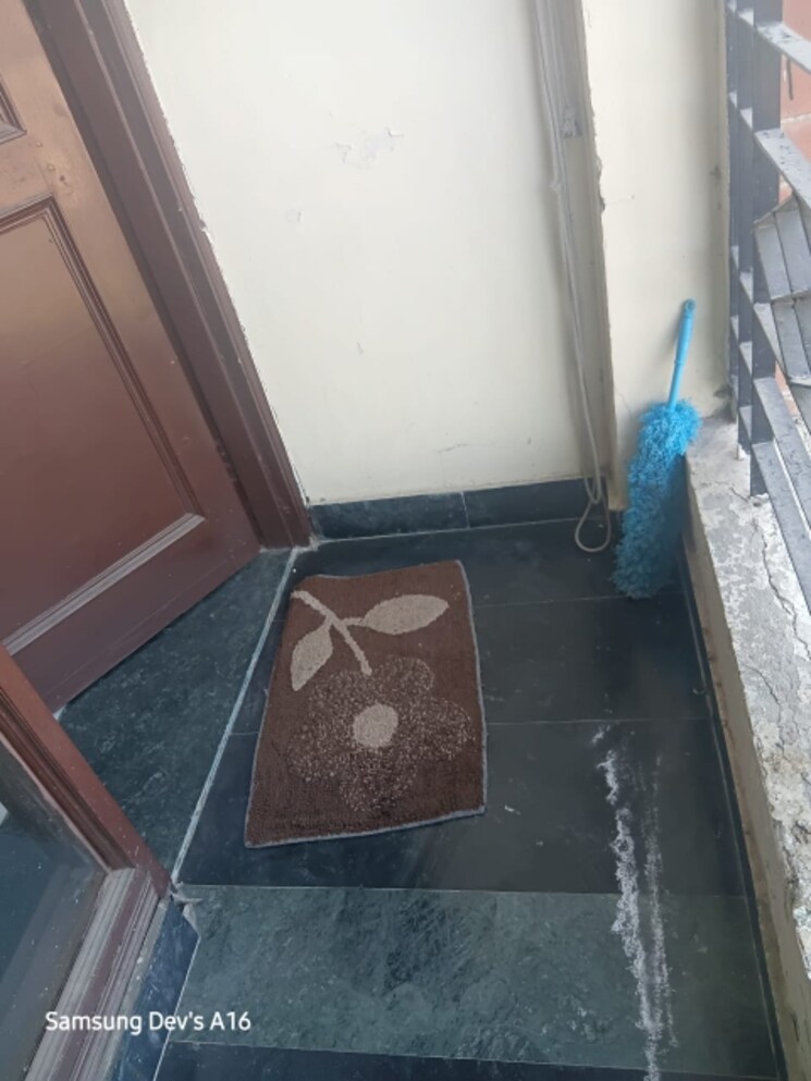 undefined, malviya nagar 2 Bedroom 78 Sq.Yd. Builder Floor In Malviya Nagar Delhi 8428398