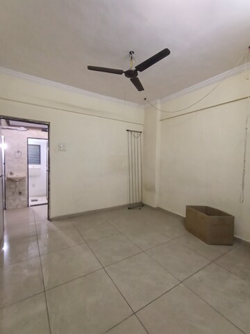 Room in 2 BHK Apartment at Dombivli West – for Rent