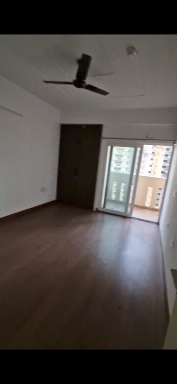 Room in 3 BHK Apartment at Ajnara Ambrosia, Sector 118 – for Rent