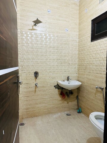 Bathroom in 3 BHK Builder Floor at Indrapuram – for Sale