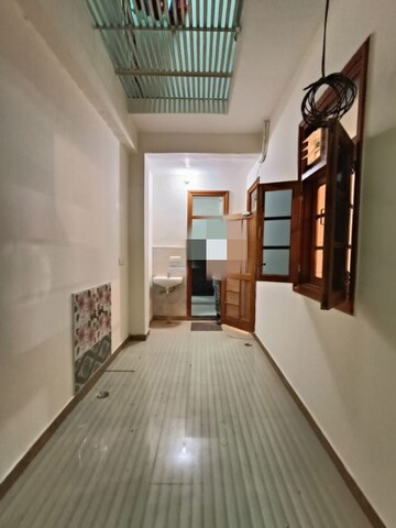Building Lobby in 2.5 BHK Independent House at Gomti Nagar – for Rent