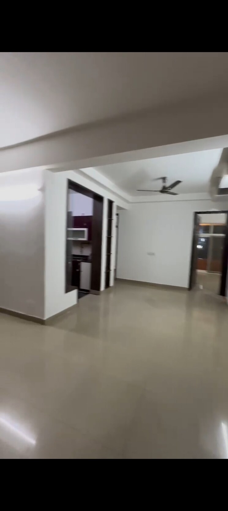Room, arihant-ambience 3 Bedroom 1700 Sq.Ft. Apartment In Sain Vihar Ghaziabad 8428546