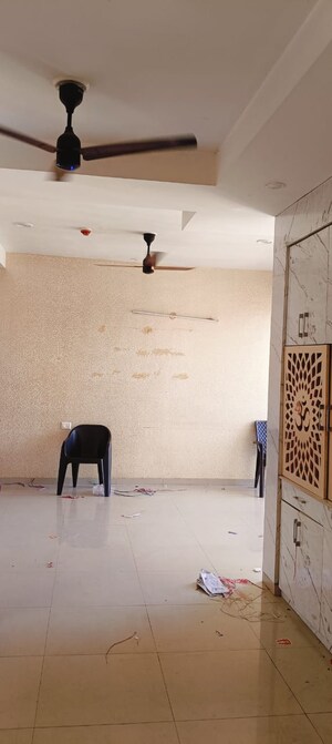 Master Bedroom in 3 BHK Apartment at Prateek Grand City, Siddharth Vihar – for Sale