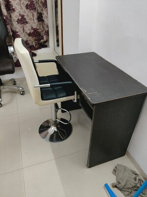 Master Bedroom in 2.5 BHK Builder Floor at Smart World Gems, Sector 89 – for Sale