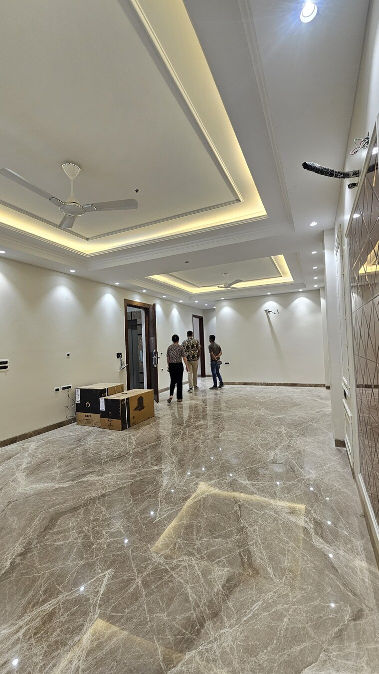Gym, sushant-lok-2 4 Bedroom 240 Sq.Ft. Builder Floor In Sector 57 Gurgaon 8428562