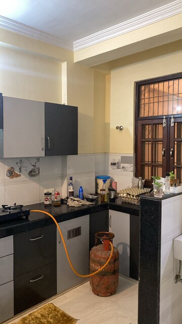 Kitchen in 2 BHK Apartment at Gomti Nagar – for Rent