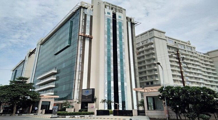 Exterior View, assotech-business-cresterra Commercial Office Space 1000 Sq.Ft. In Sector 135 Noida 8428600