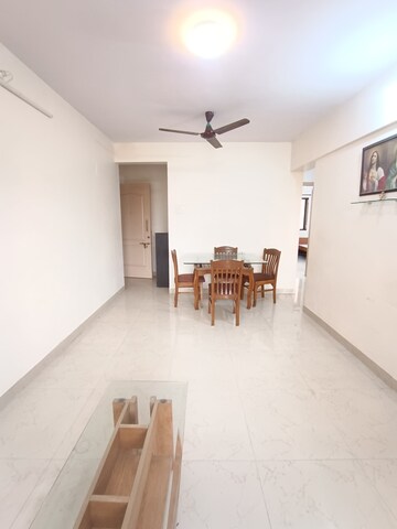 2 BHK Apartment For Rent in Borivali West