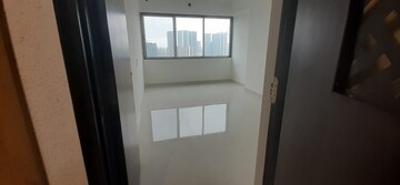 Room in 2 BHK Apartment at Goregaon Sukhniwas CHS, Goregaon West – for Sale