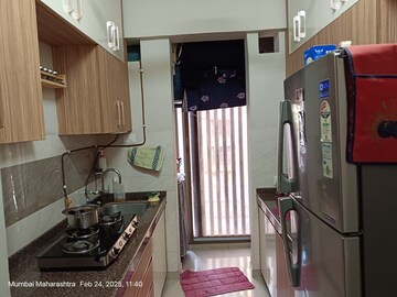 Master Bedroom in 2.5 BHK Apartment at Trishabh Greens, Chembur – for Rent