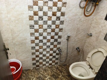 Bathroom in 2 BHK Apartment at DD Mulund Mayur CHS, Mulund East – for Rent