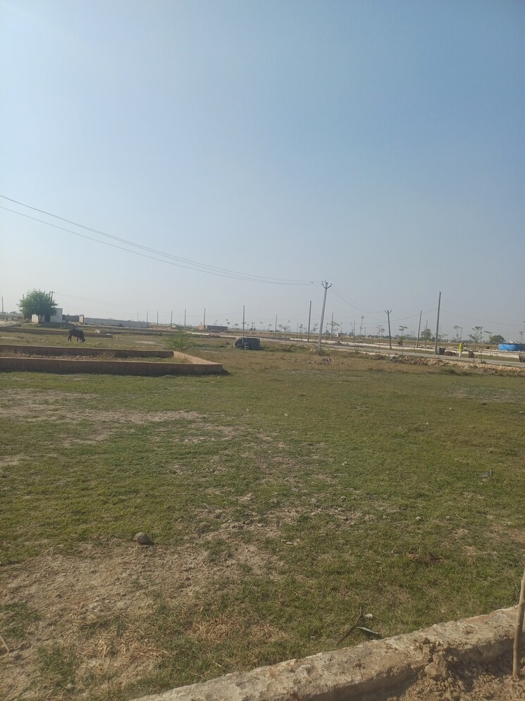 Garden, jewar  156 Sq.Yd. Plot In Jewar Greater Noida 8428735