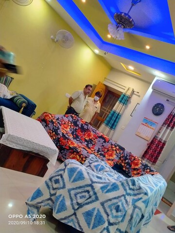 Bedroom in 1.5 BHK Builder Floor at Gomti Nagar – for Rent