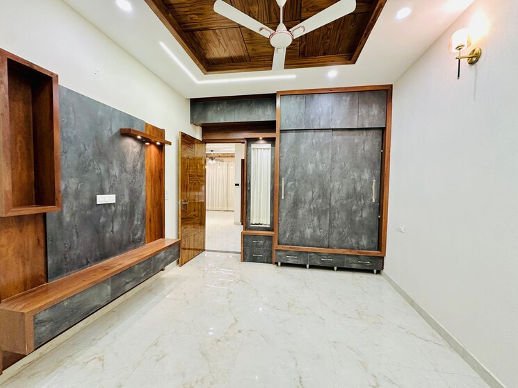 Room, sector 124 4 Bedroom 137 Sq.Yd. Independent House In Sector 124 Mohali 8428756