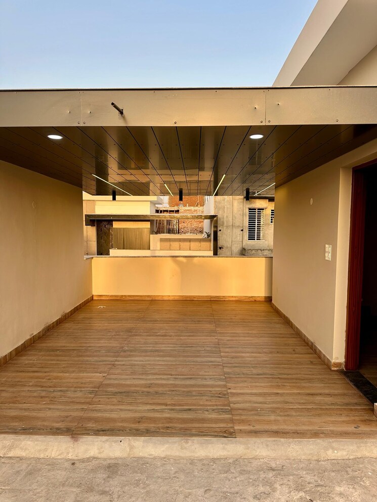 Balcony, sector 124 4 Bedroom 137 Sq.Yd. Independent House In Sector 124 Mohali 8428756