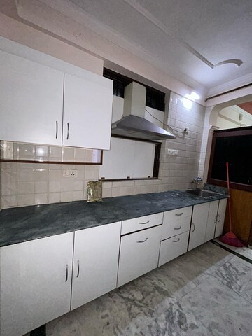 Kitchen in 3 BHK Apartment at Hazratganj – for Rent