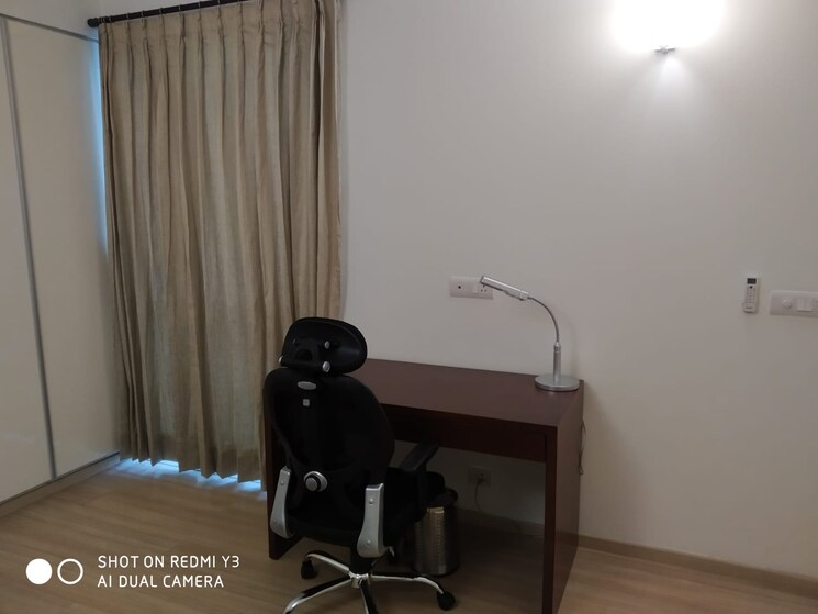 Team Area, dlf-park-place 3 Bedroom 1975 Sq.Ft. Apartment In Sector 54 Gurgaon 8428786