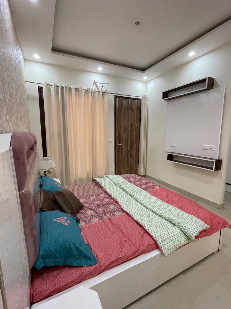 Bedroom, sector 123 1 Bedroom 62 Sq.Yd. Apartment In Sector 123 Mohali 8428821