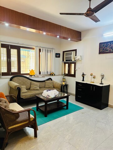 Living Room in 1.5 BHK Apartment at Dwarka Sector 18b – for Rent