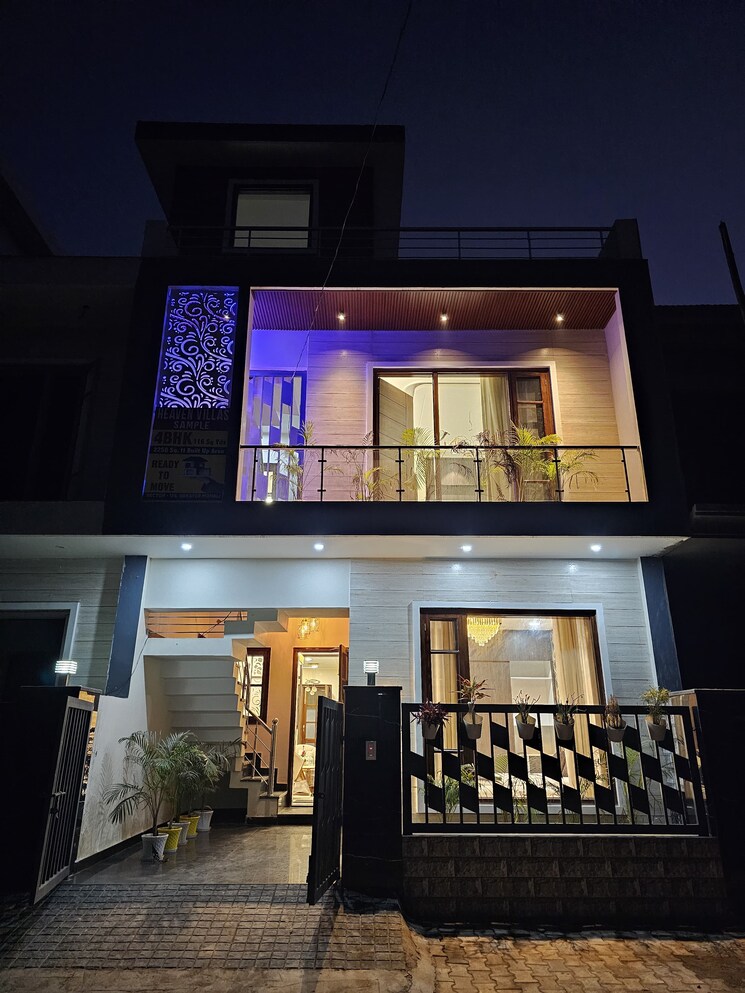 Exterior View, sector 124 4 Bedroom 116 Sq.Yd. Independent House In Sector 124 Mohali 8428893