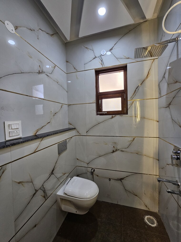 Bathroom, sector 124 4 Bedroom 116 Sq.Yd. Independent House In Sector 124 Mohali 8428893