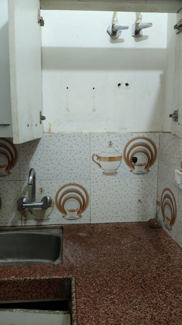 Bathroom in 5 BHK Independent House at Jankipuram Extension – for Rent