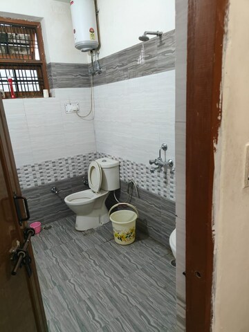 Bathroom in 4 BHK Independent House at Ashiyana – for Rent