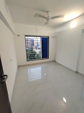 Room in 1 BHK Apartment at Sahyog Oshi, Oshiwara – for Rent