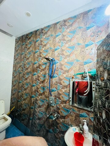 Furnished Amenities in 2 BHK Builder Floor at Nawada – for Rent