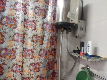 Furnished Amenities in Studio Independent House at Kamgar Nagar CHS Kurla East, Kurla East – for Rent