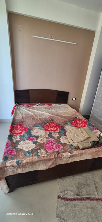 Furnished Amenities in 2.5 BHK Apartment at ROF Alante, Sector 108 – for Rent