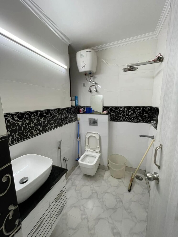 Bathroom, ip extension 3 Bedroom 1250 Sq.Ft. Apartment In Ip Extension Delhi 8428940