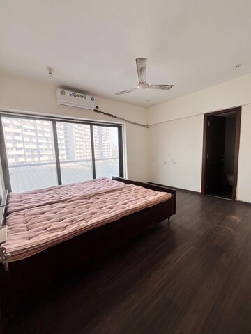 Bedroom in 3 BHK Apartment at Juhu – for Rent